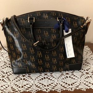 NWT Dooney and Bourke 1975 Vanessa Satchel - Black